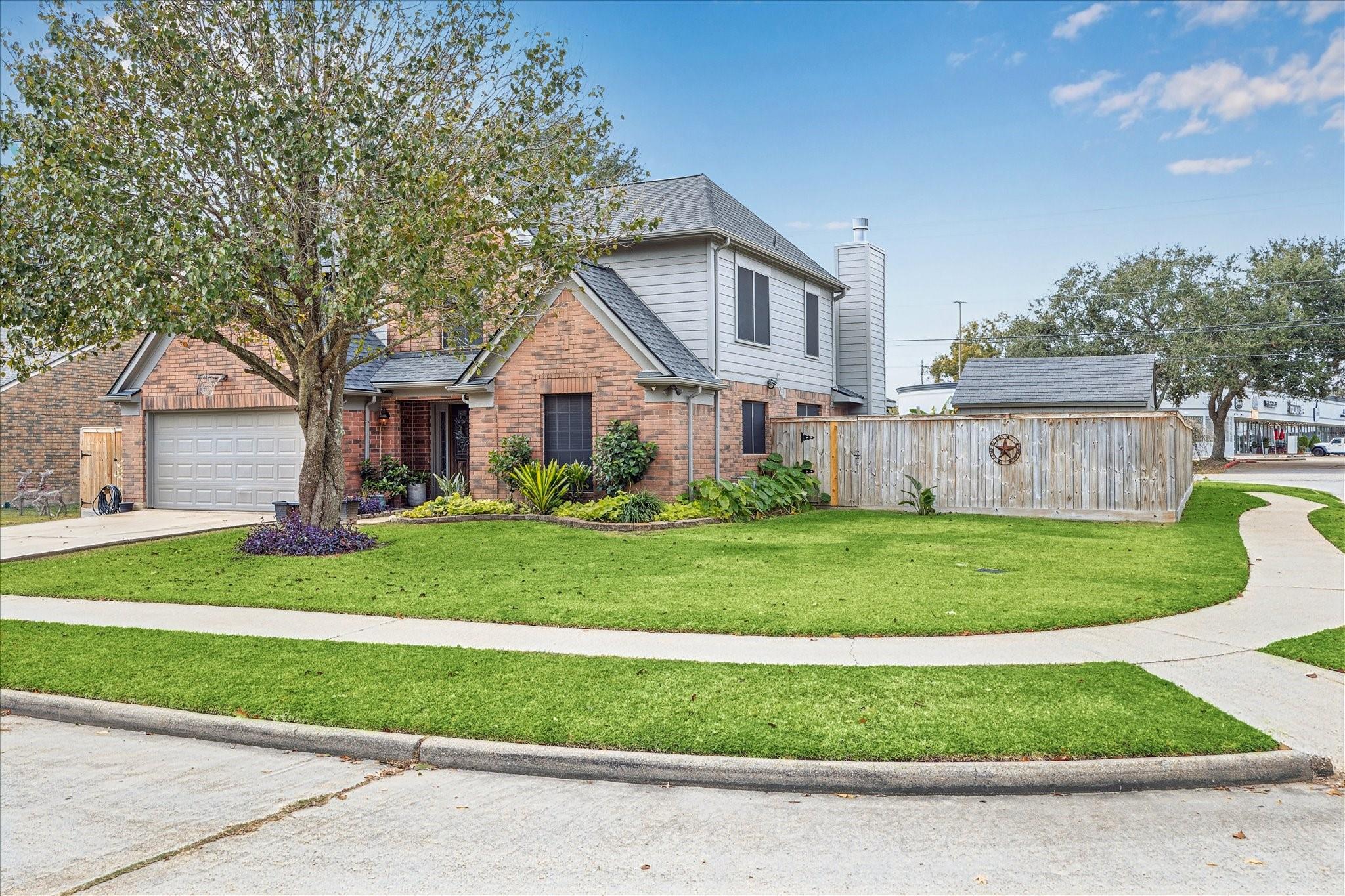 2702 Glendale Drive — photo