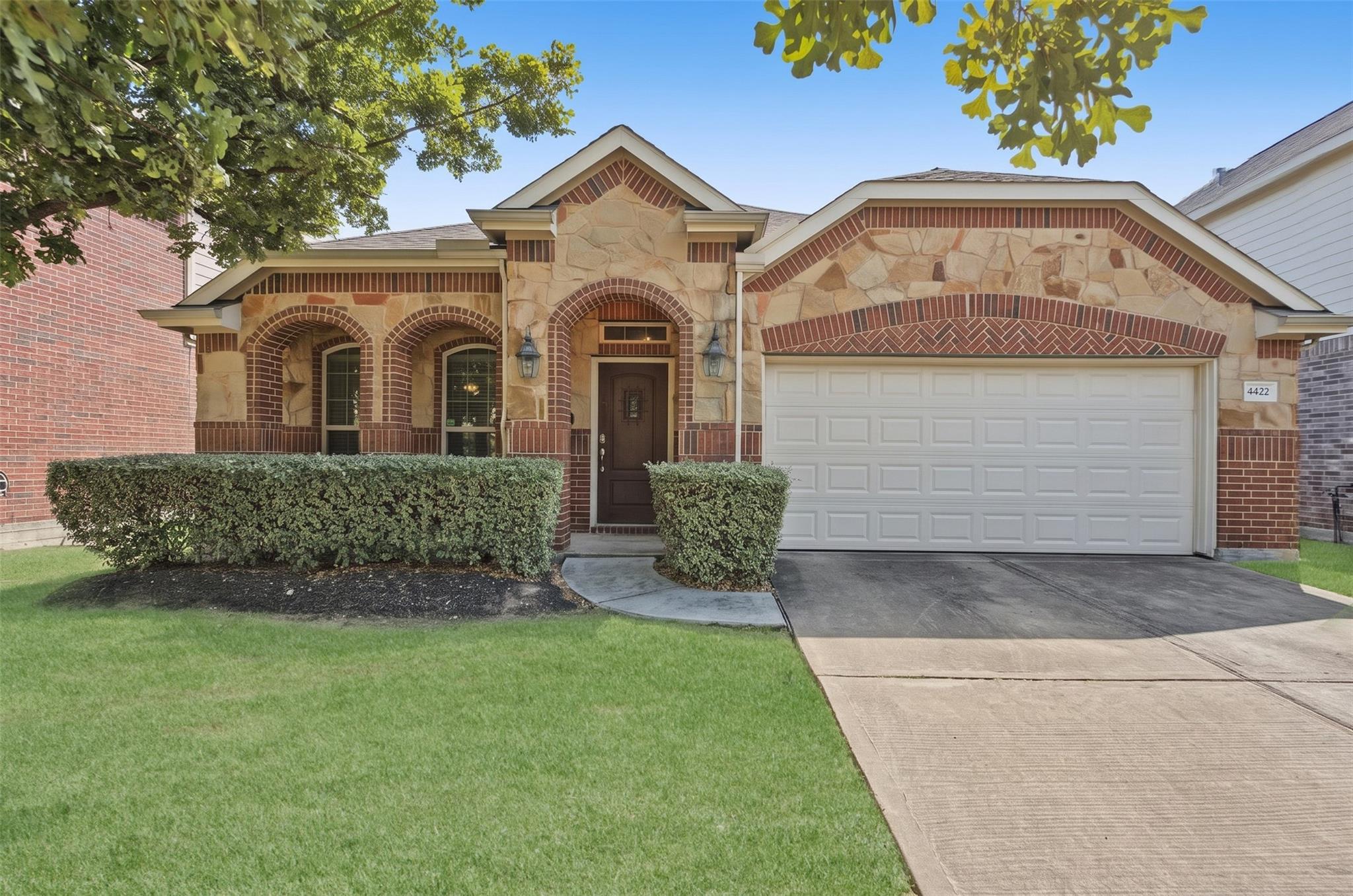 4422 Juniper Bay Lane — photo