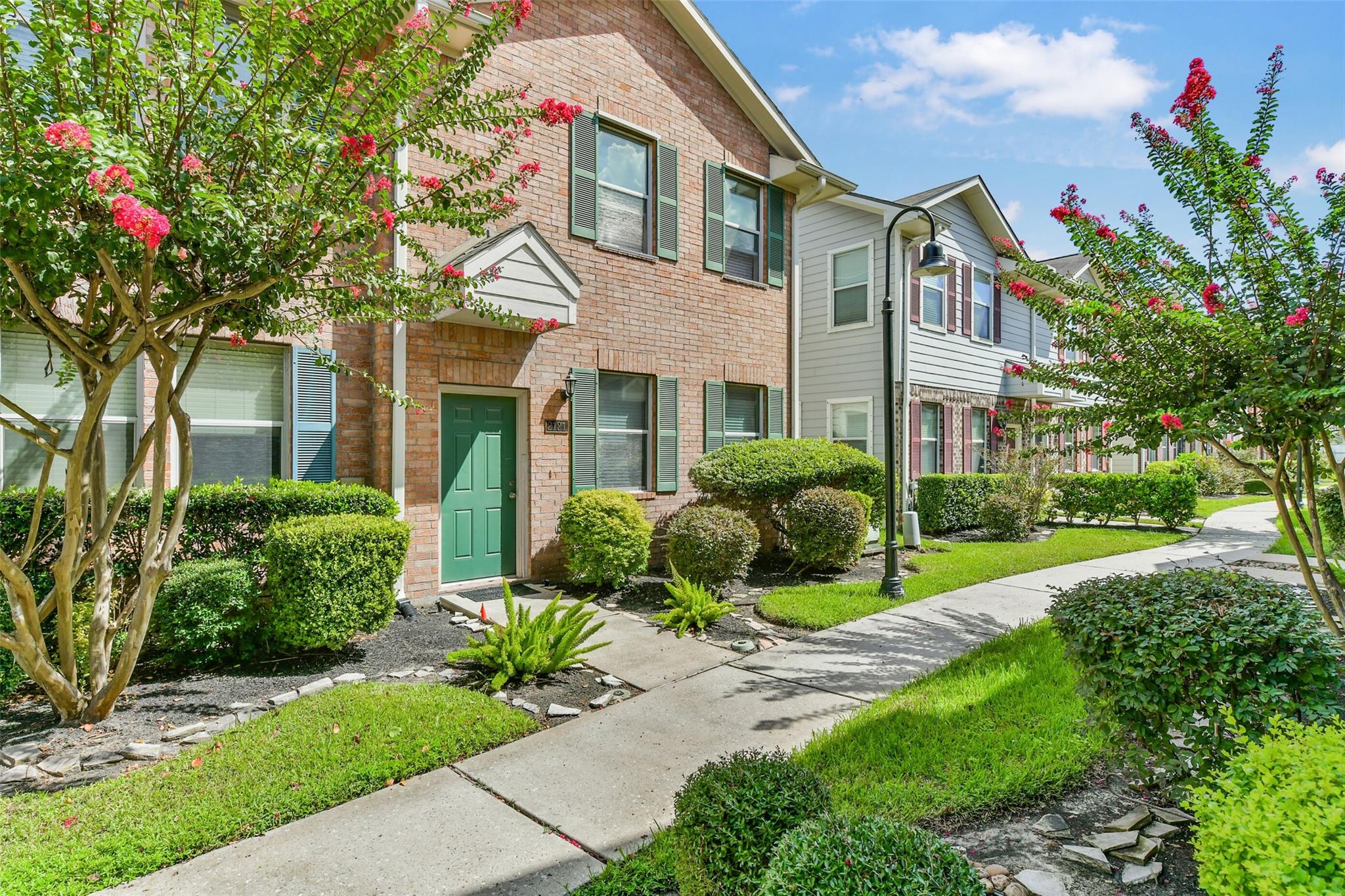 2121 Kemah Village Drive — photo
