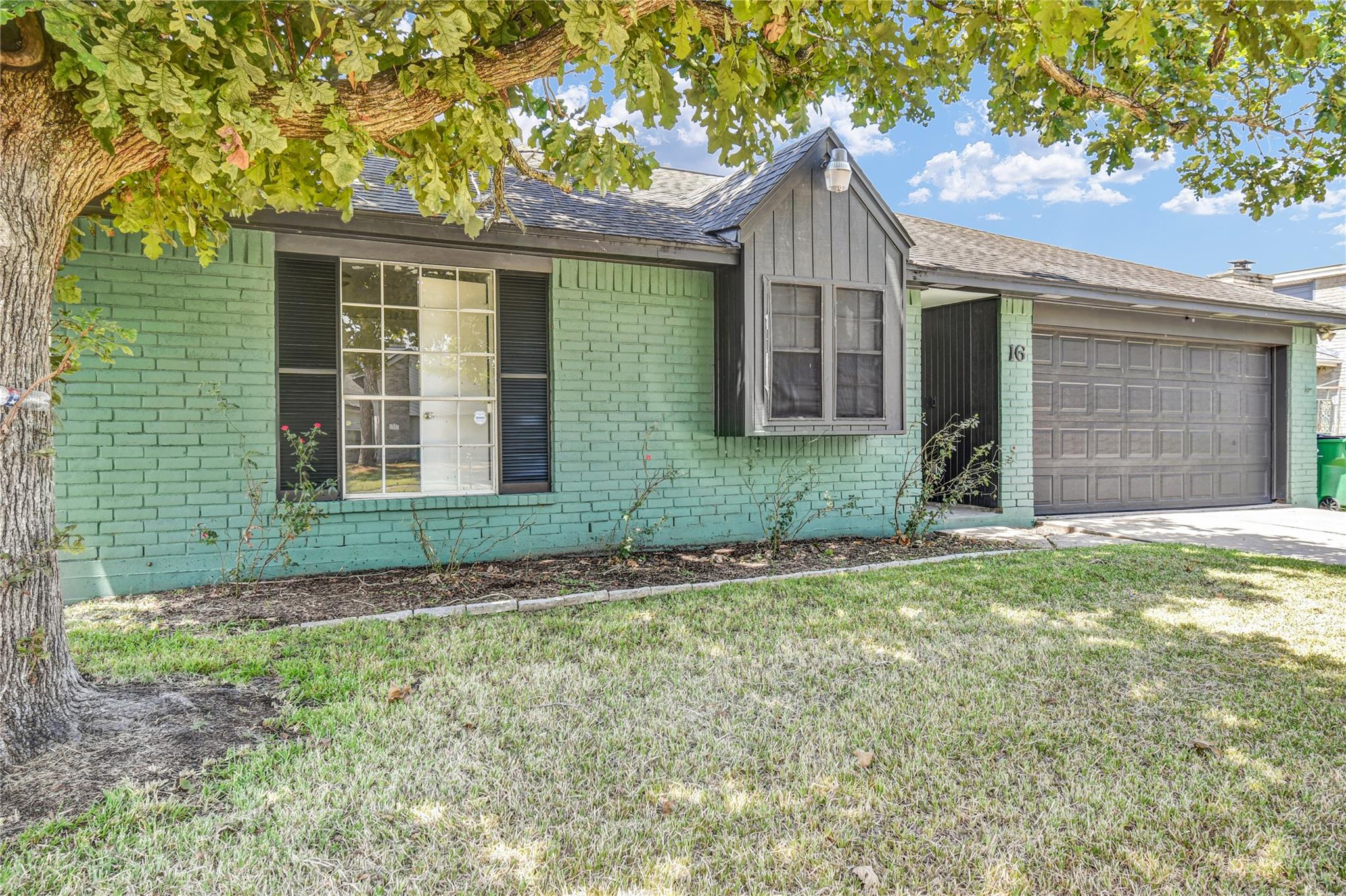 16 Ranch House Loop, Angleton, TX 77515 — photo 3