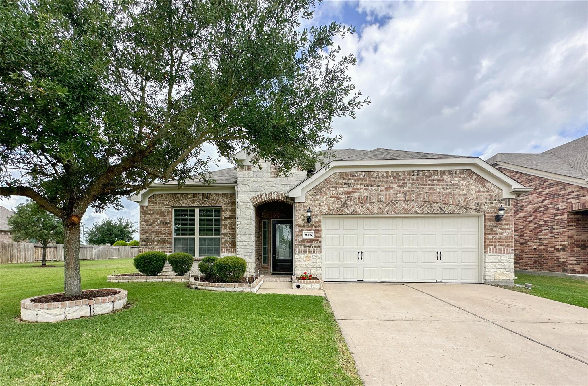 25322 Alverstone Drive — photo