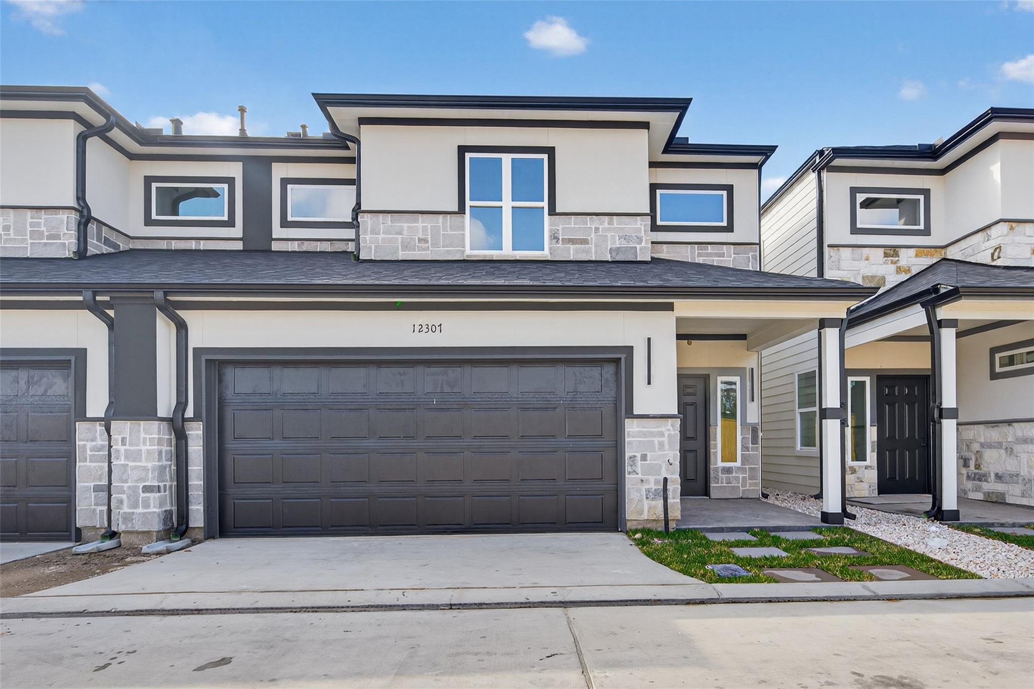 12307 New Jordan Lane — photo