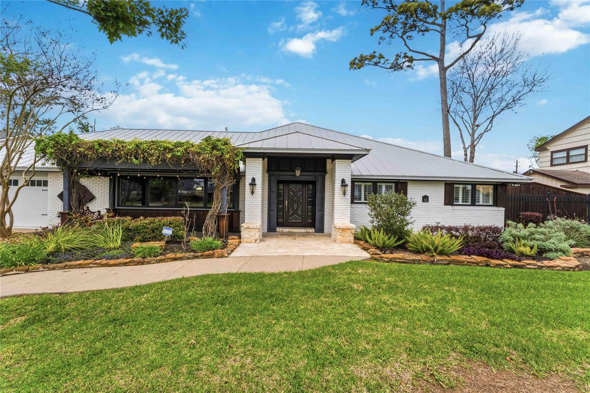 4031 Fernwood Drive — photo