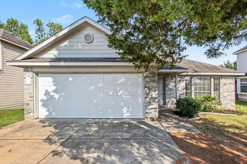 14021 Buckskin Drive — photo
