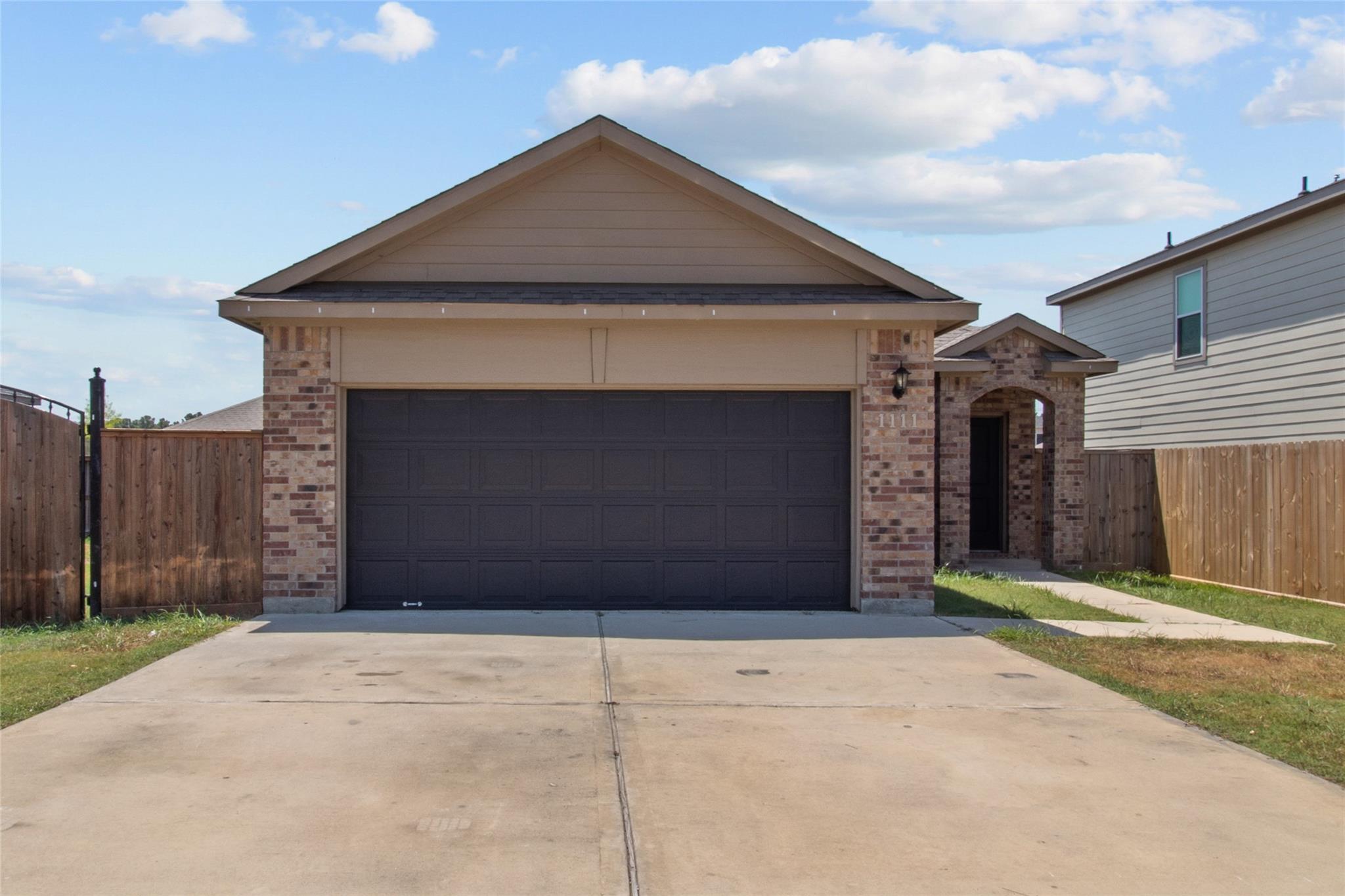 1111 Road 5102 — photo