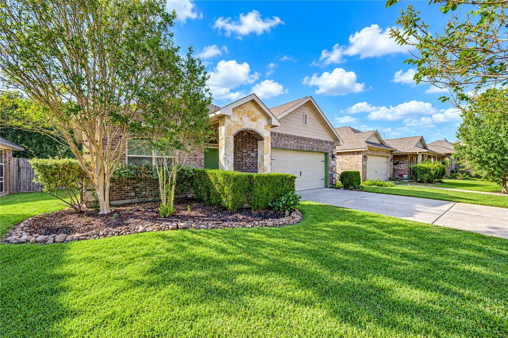 228 Country Crossing Circle — photo