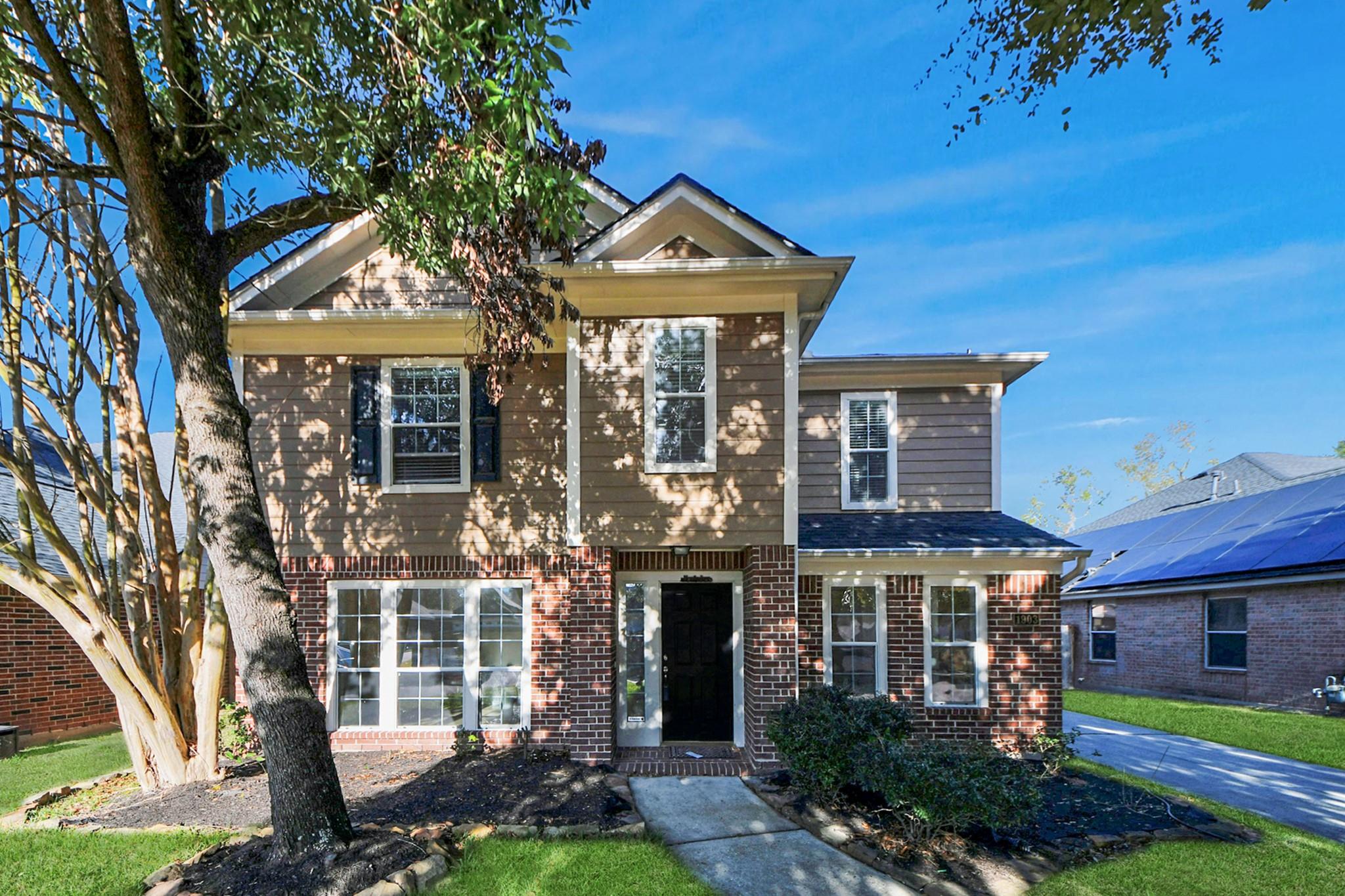 1903 Ryansbrook Lane — photo