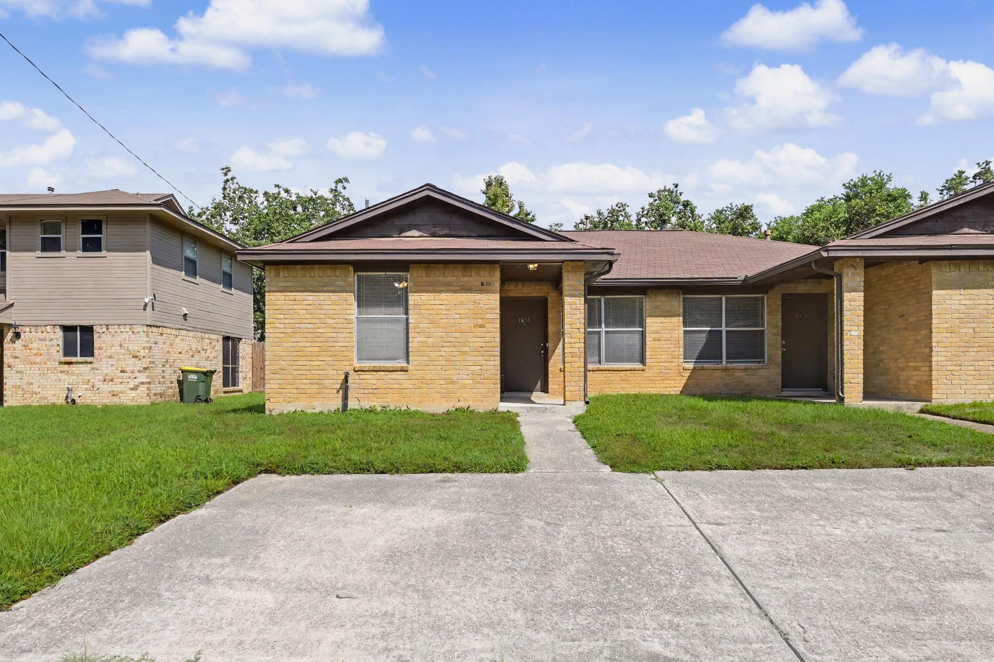 1605 Hazelwood Street #B — photo
