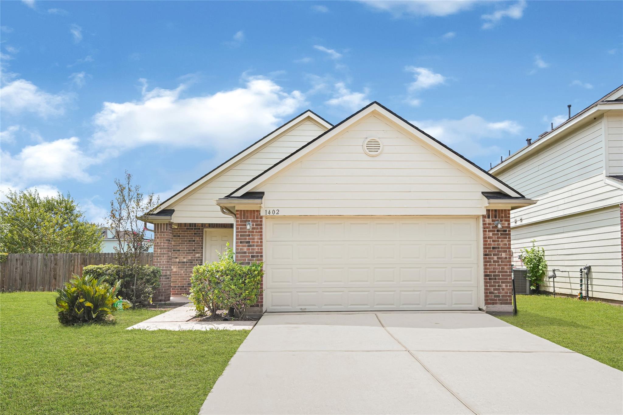 1402 Elias Peak Court — photo