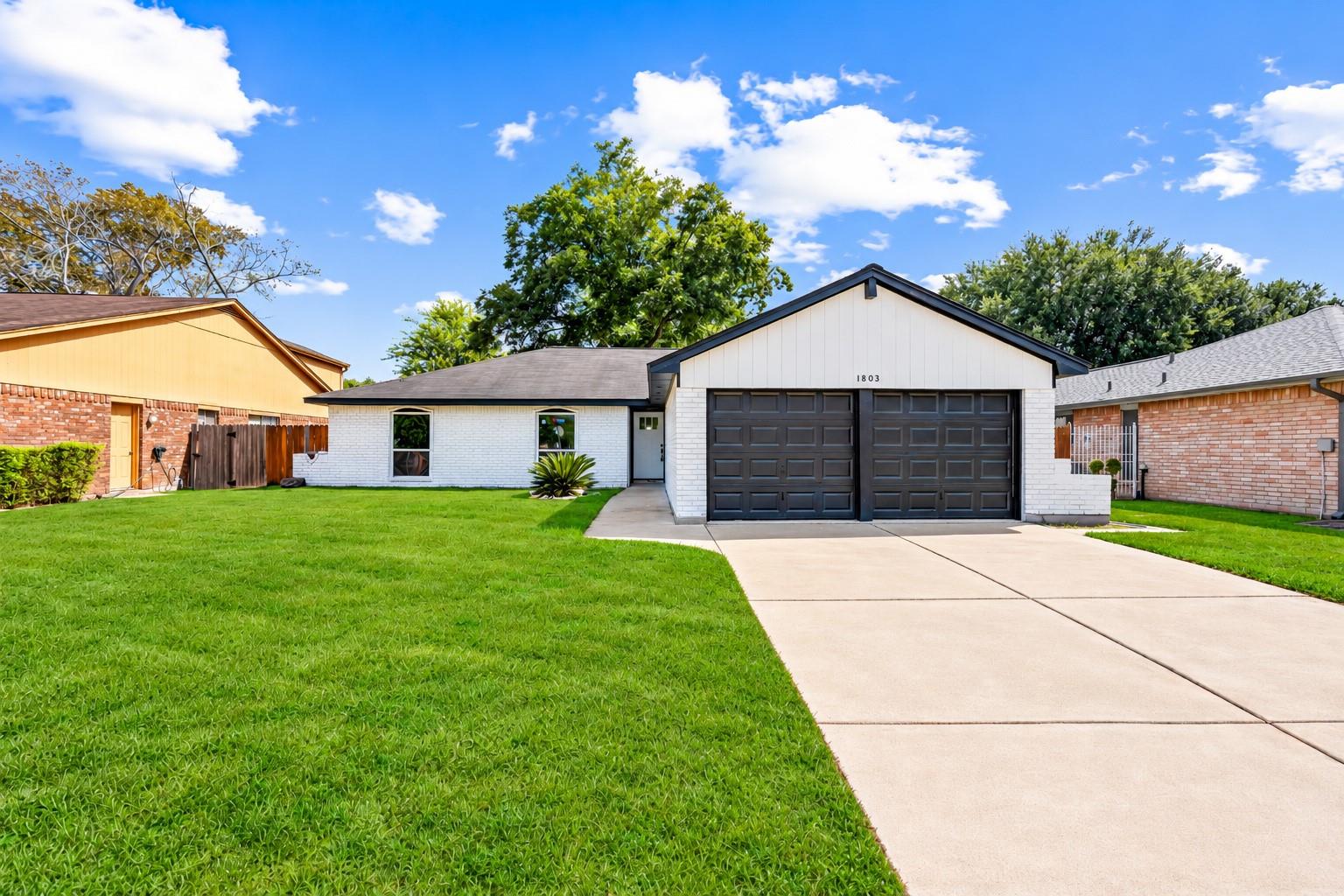 1803 Thornbrook Drive — photo