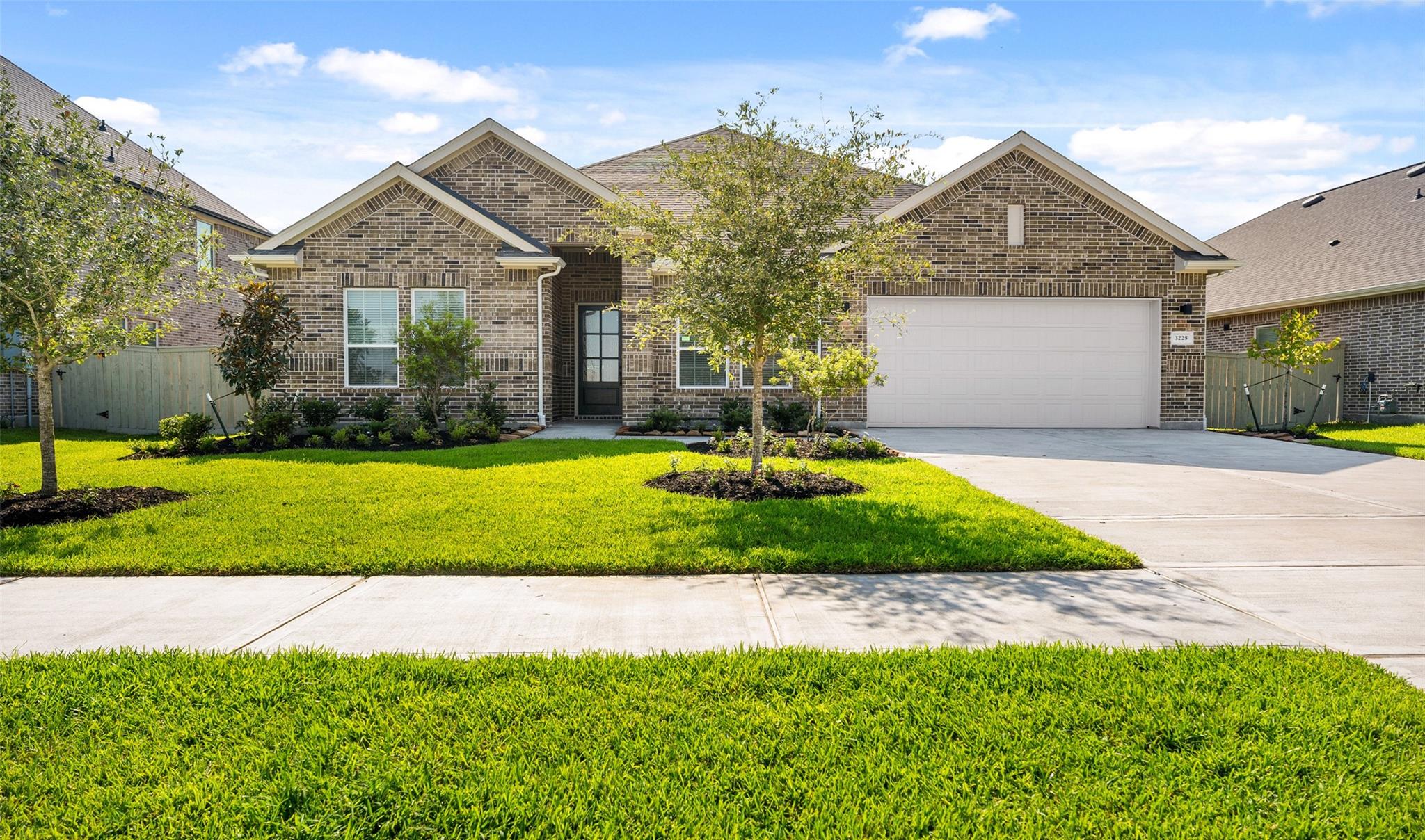 1801 S Wildflower Drive — photo