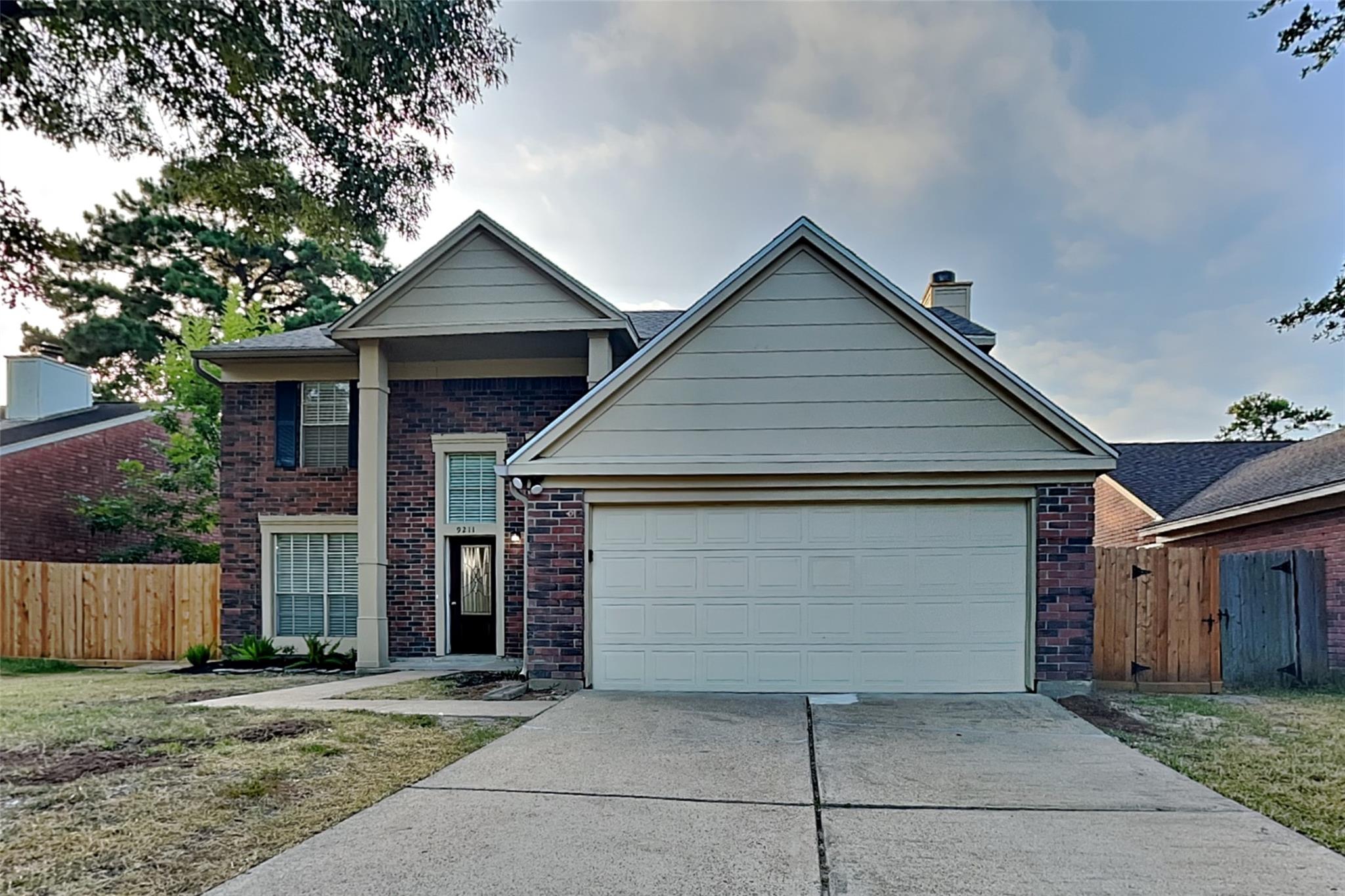 9211 Wandsworth Drive — photo