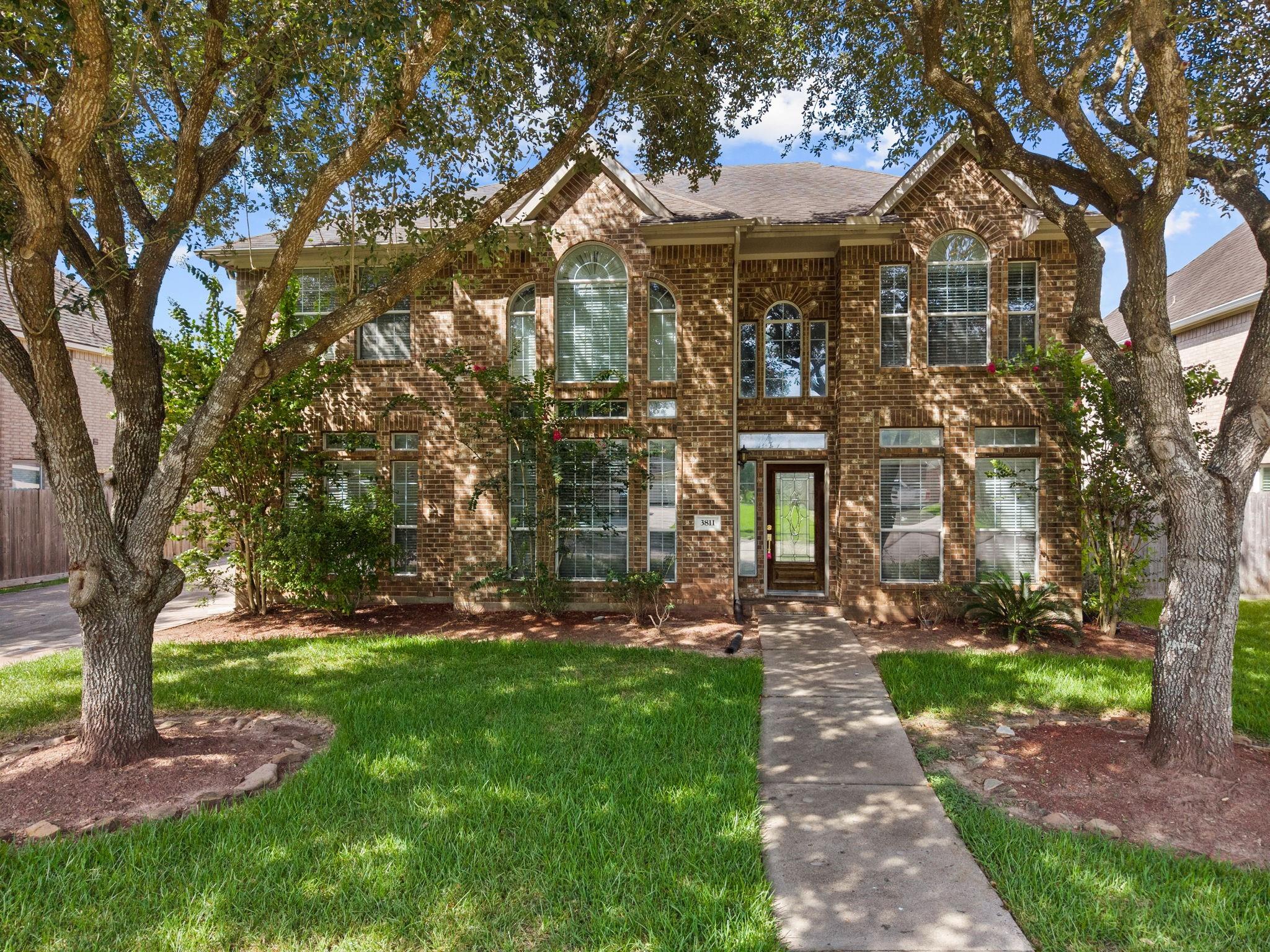 3811 Houston Lake Drive — photo