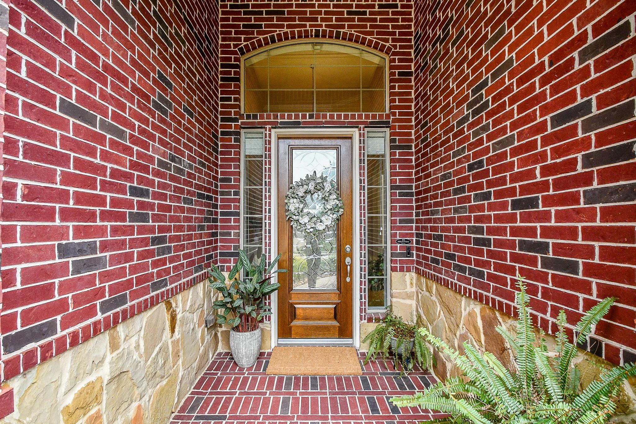 6518 Monrovia Lane — photo