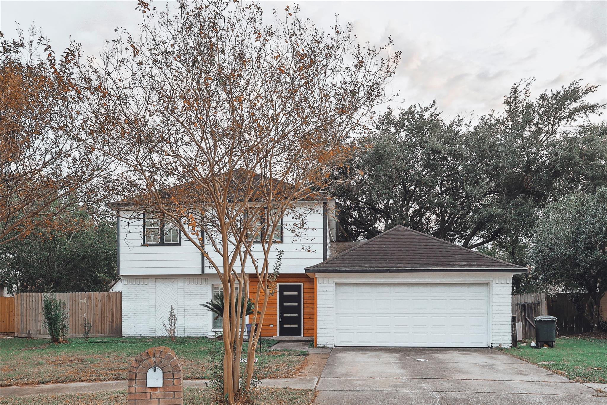 10411 Rippling Fields Drive — photo