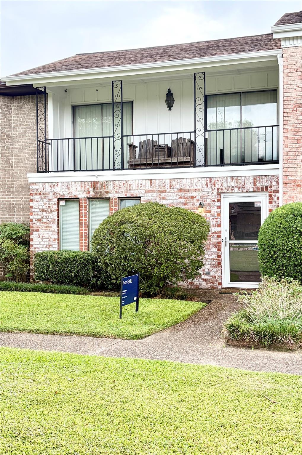 1311 Town Circle #4 — photo