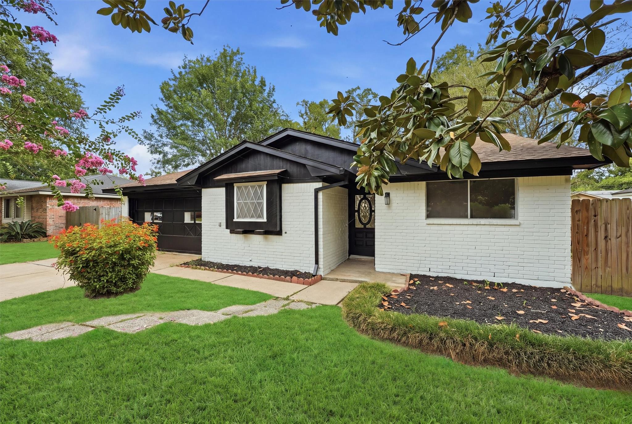 719 Cherry Valley Drive — photo