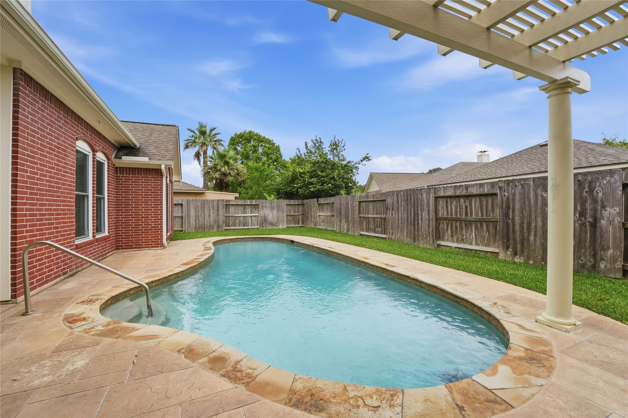 8027 Summer Brook Court — photo