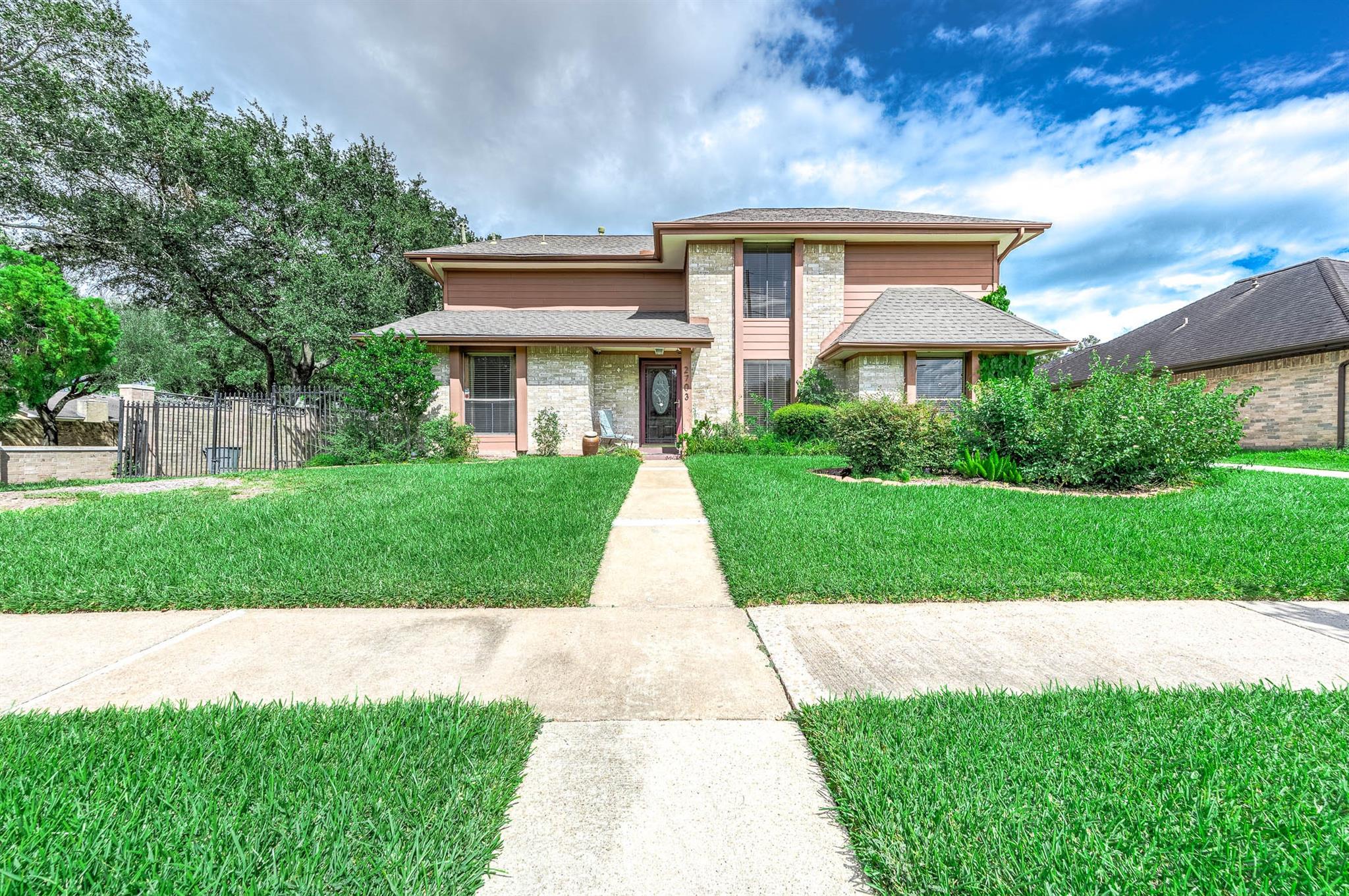 2703 Planters Street — photo
