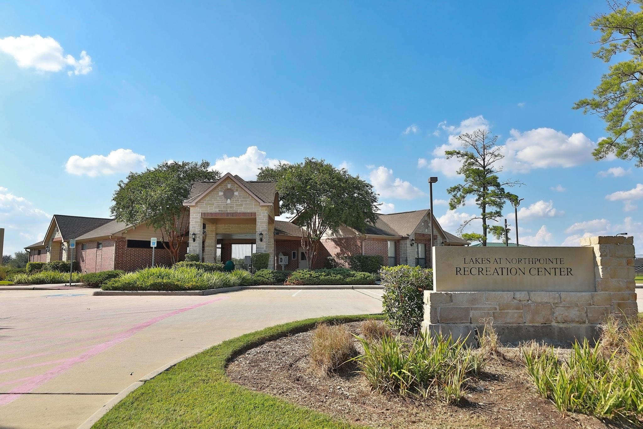 14211 Pinefrost Lane — photo