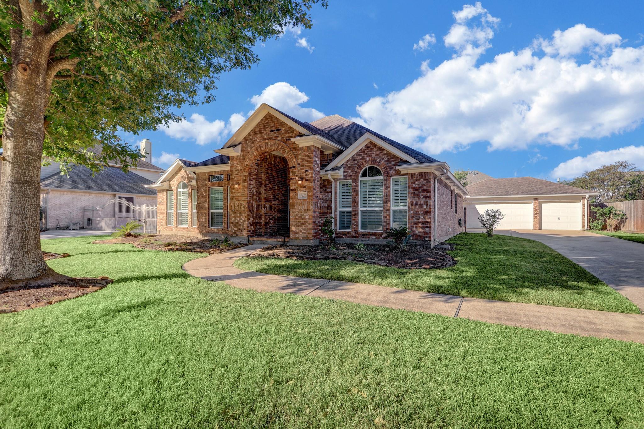 4219 Copper Creek — photo