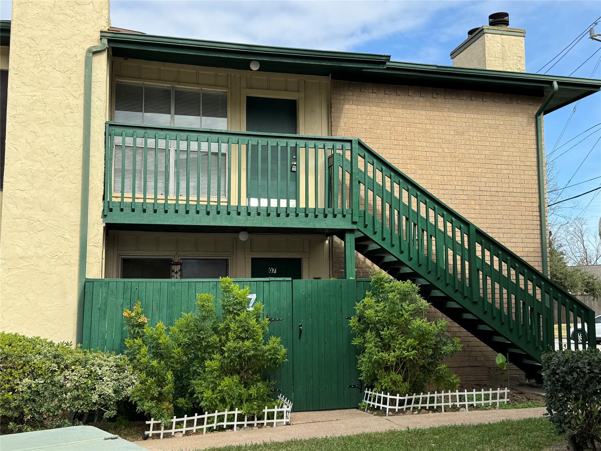 1516 Bay Area Boulevard #8 Q-8 — photo