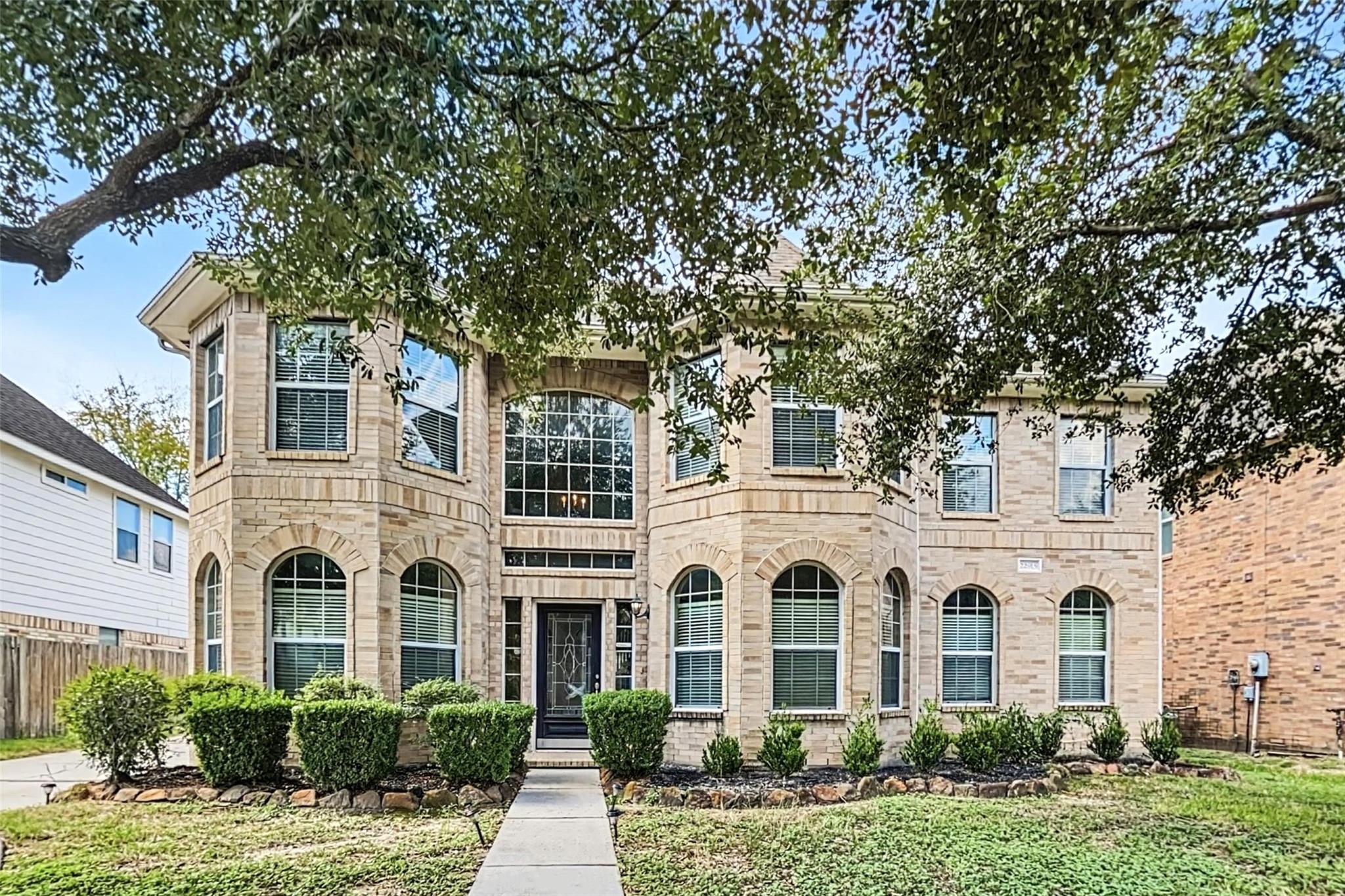 22915 Breton Point Drive — photo
