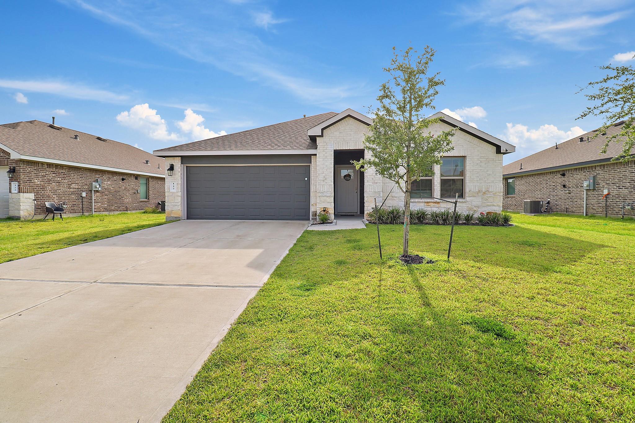 127 Walnut Hill Court — photo