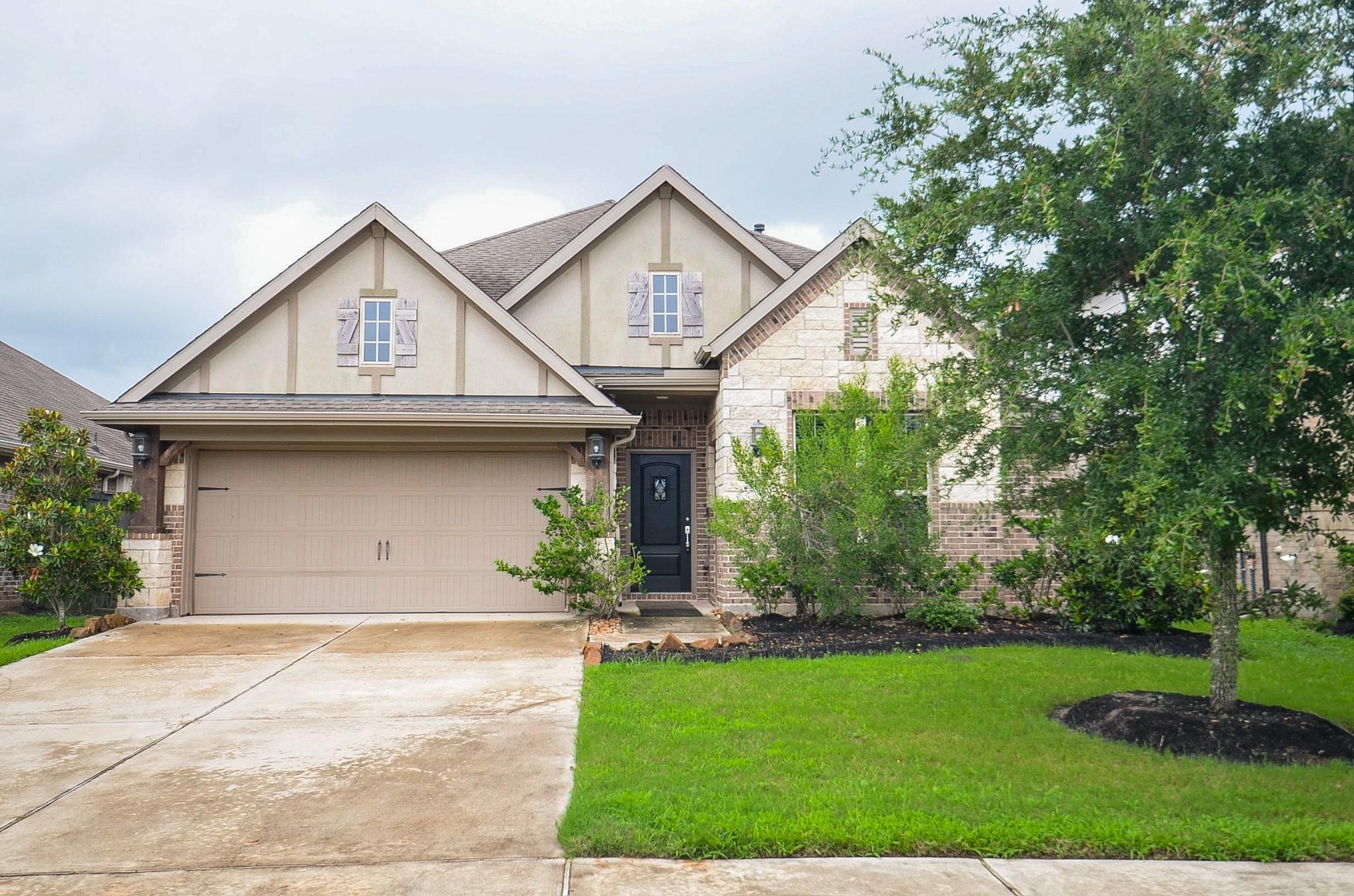 1111 Teamriddle Way — photo