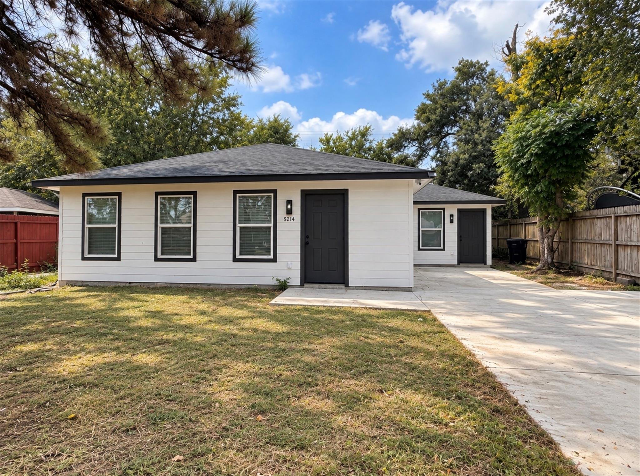 5214 Southlea Street — photo