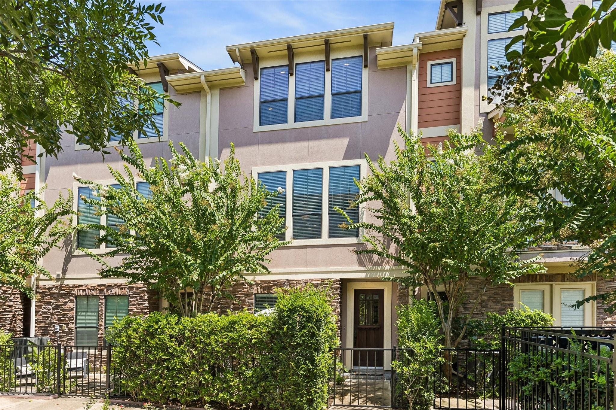 1045 W 22nd Street #K — photo