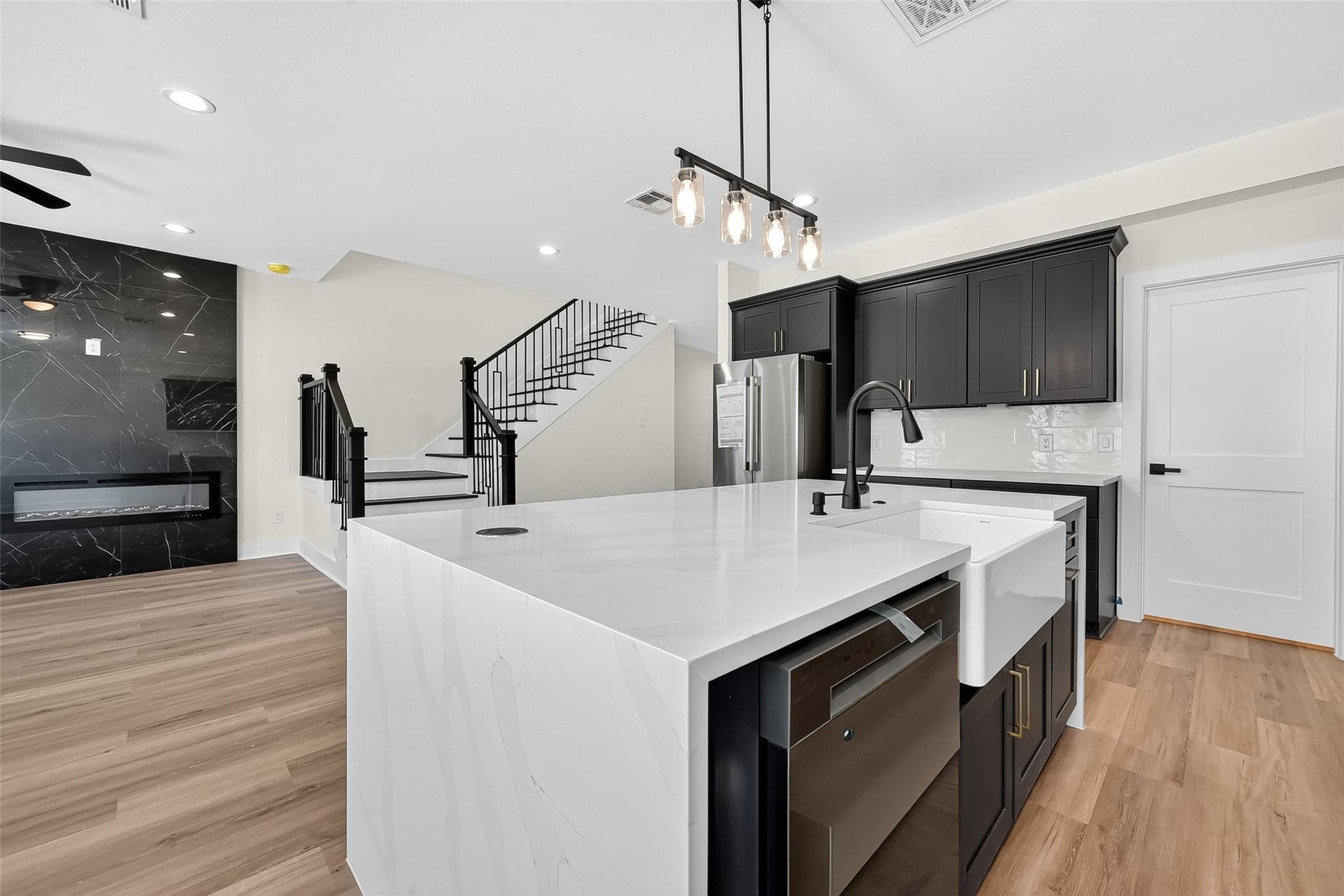 12315 New Jordan Lane — photo