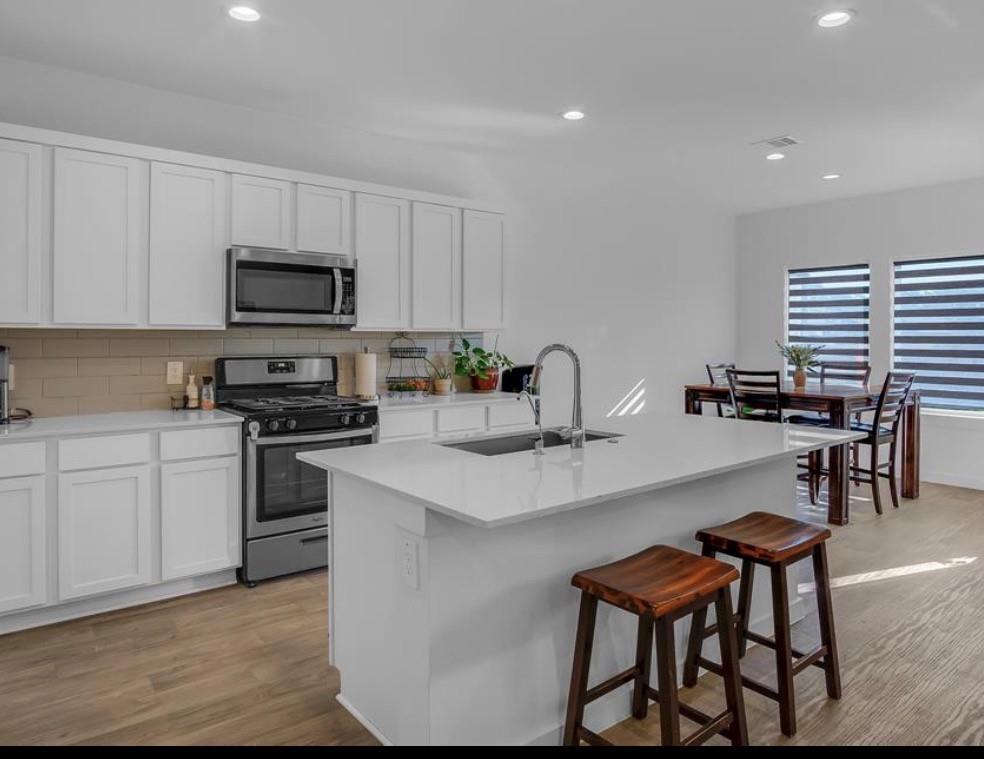 14258 Wonder Lake Lane — photo