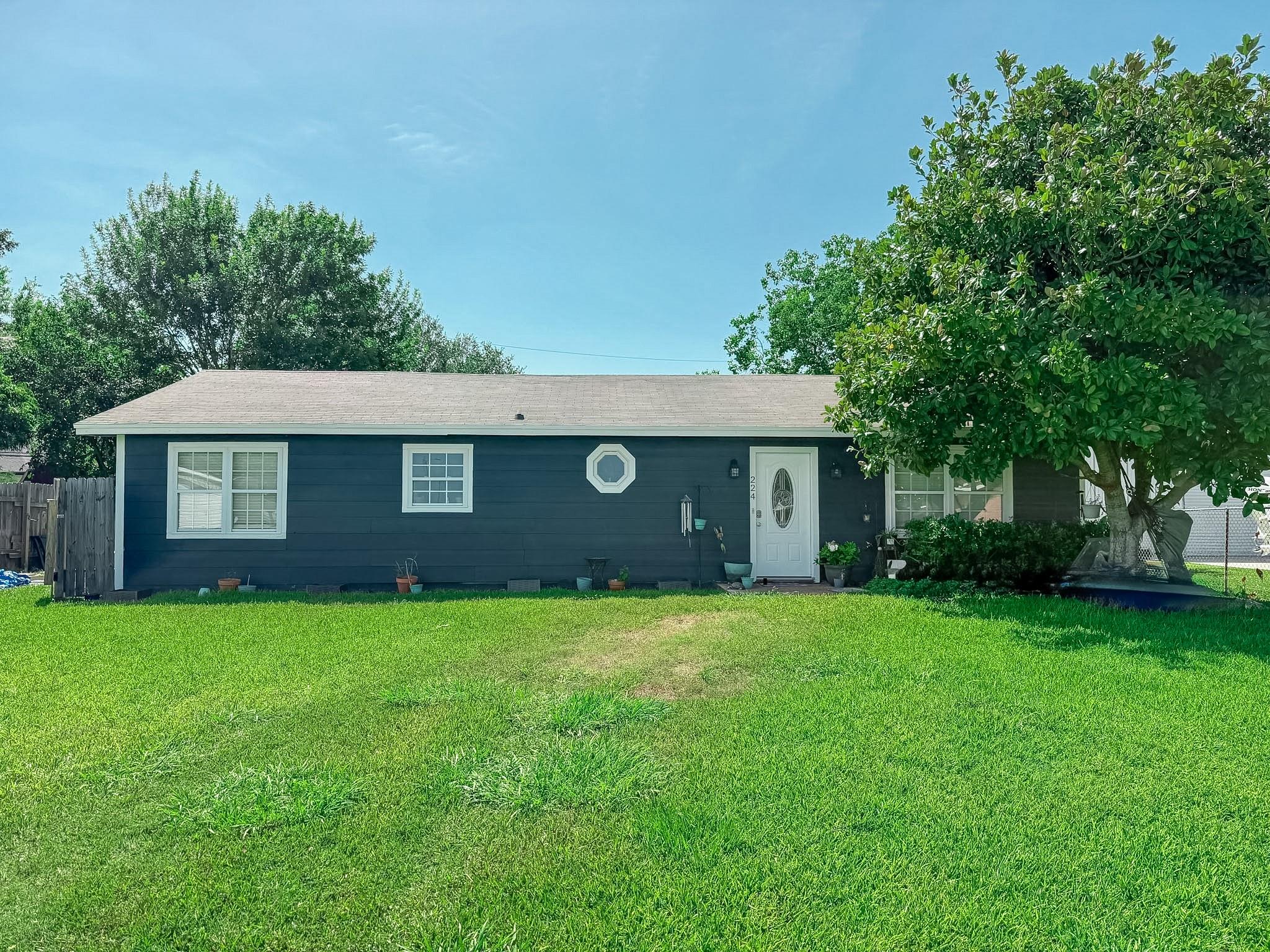 224 Maple Drive — photo
