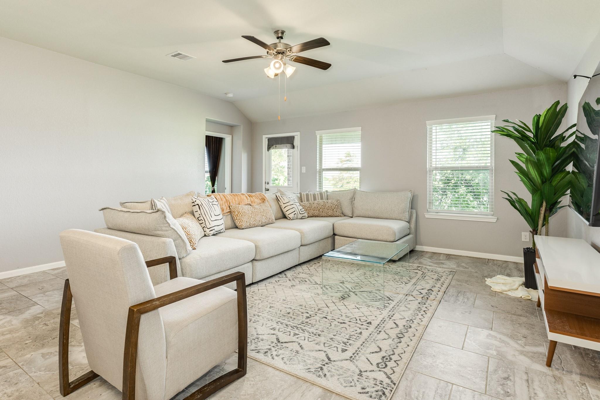 10323 Sill Prairie Drive, Rosharon, TX 77583 — photo 3