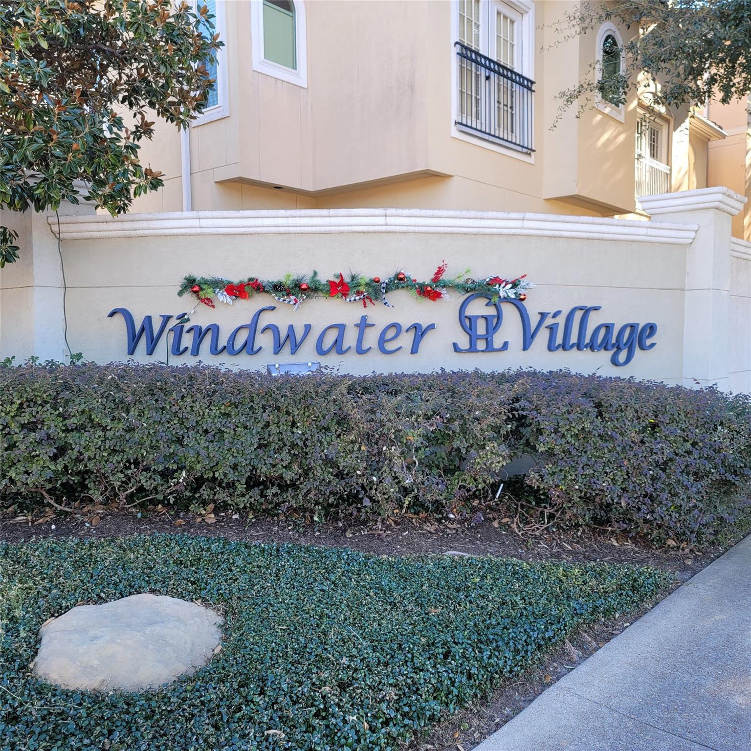 7111 Harmony Cove — photo