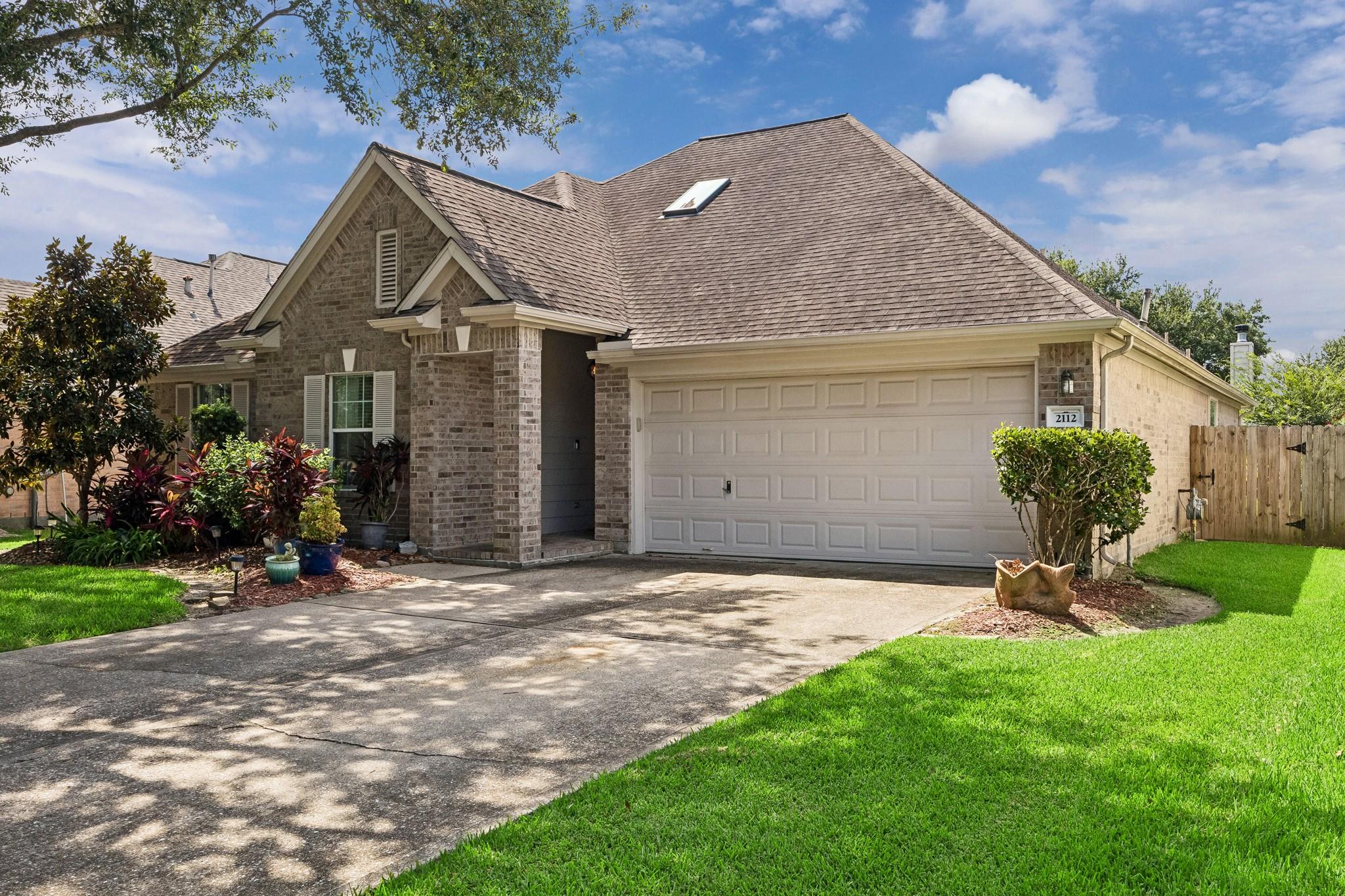 2112 Bristol Breeze Lane — photo