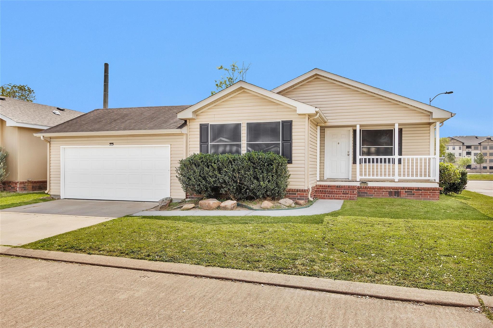 10027 Berrypatch Lane — photo
