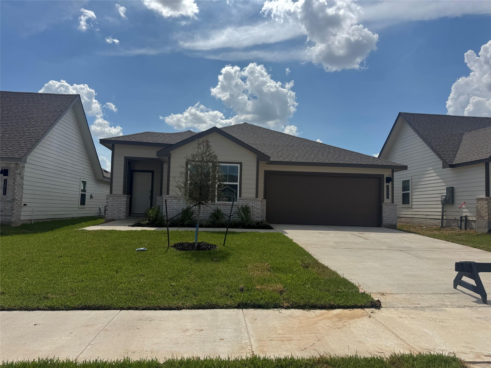 2673 Fremont Court — photo