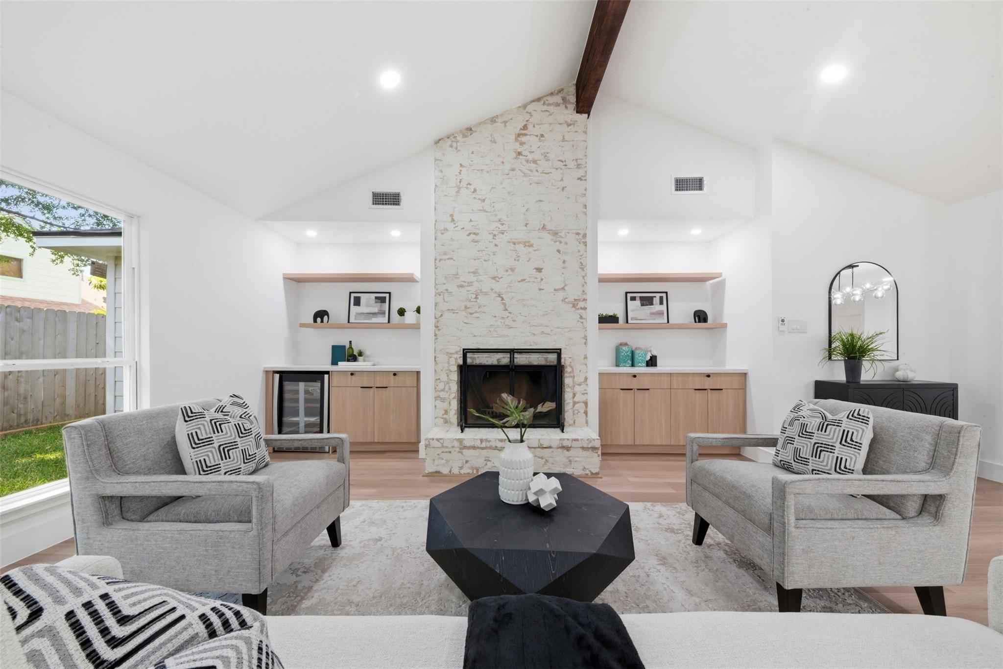 2207 Crystal Hills Drive — photo