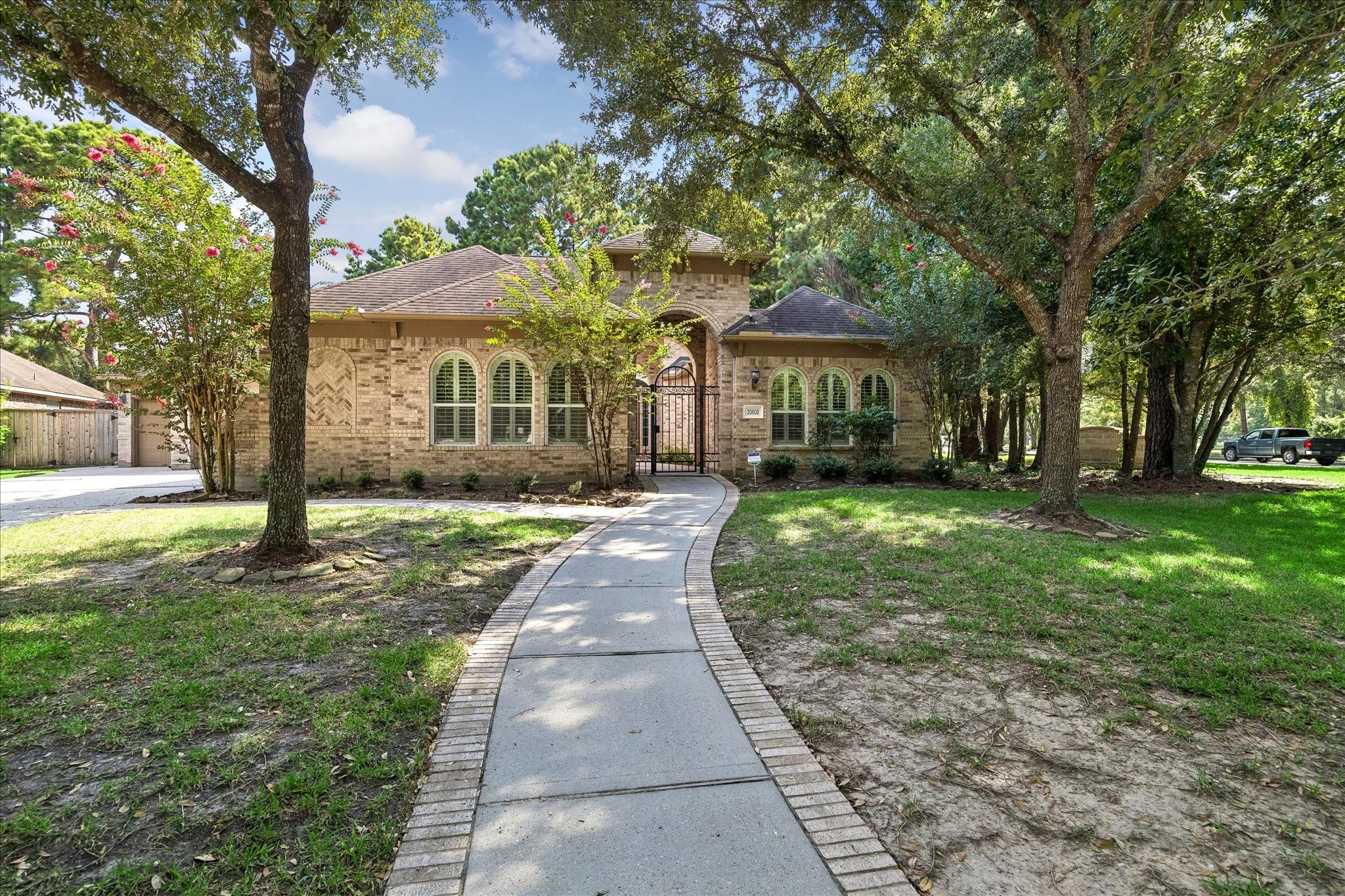 20608 Southwood Oaks Drive — photo