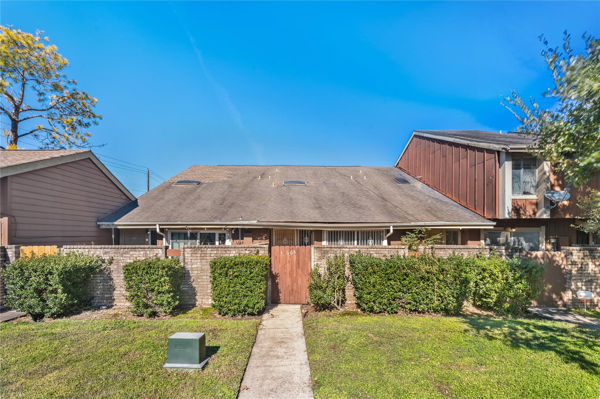 12665 Wellington Park Drive — photo