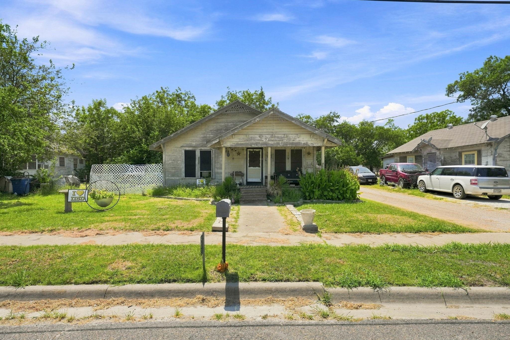 403 N Hill Street — photo