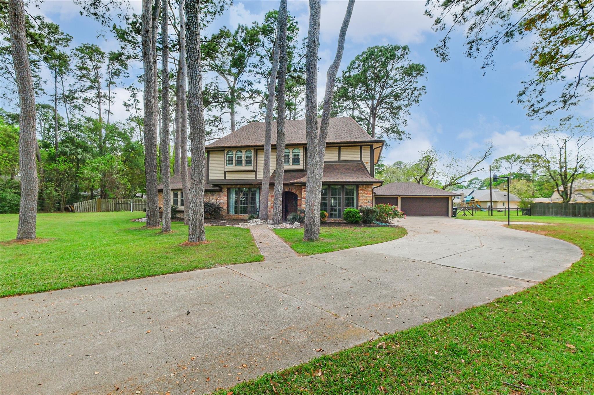 2825 Hackberry Lane — photo