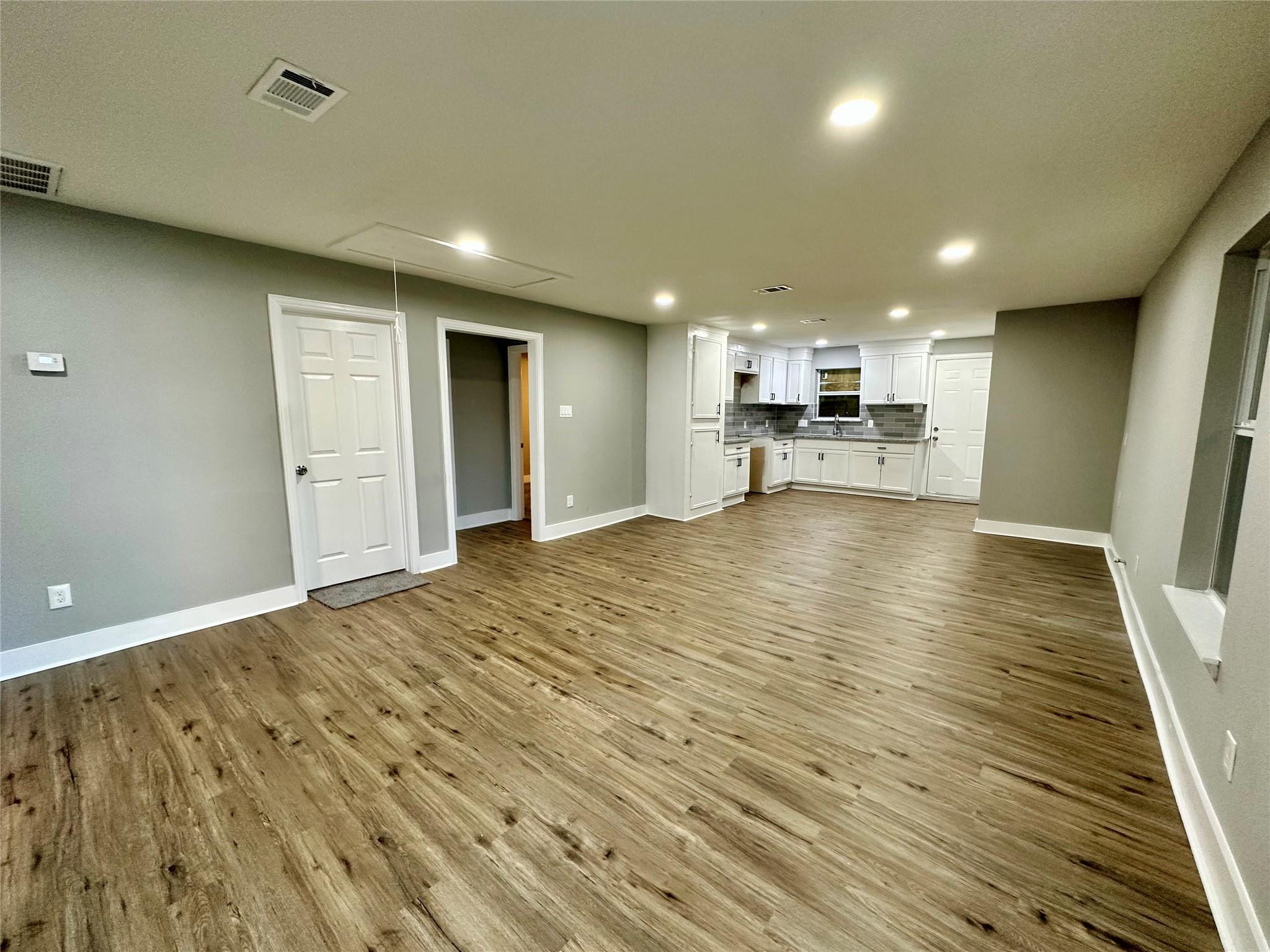 10210 Ashville Drive — photo