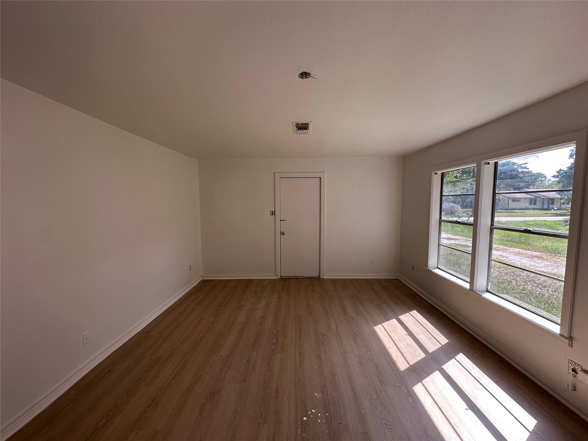 2570 Stadium Drive — photo