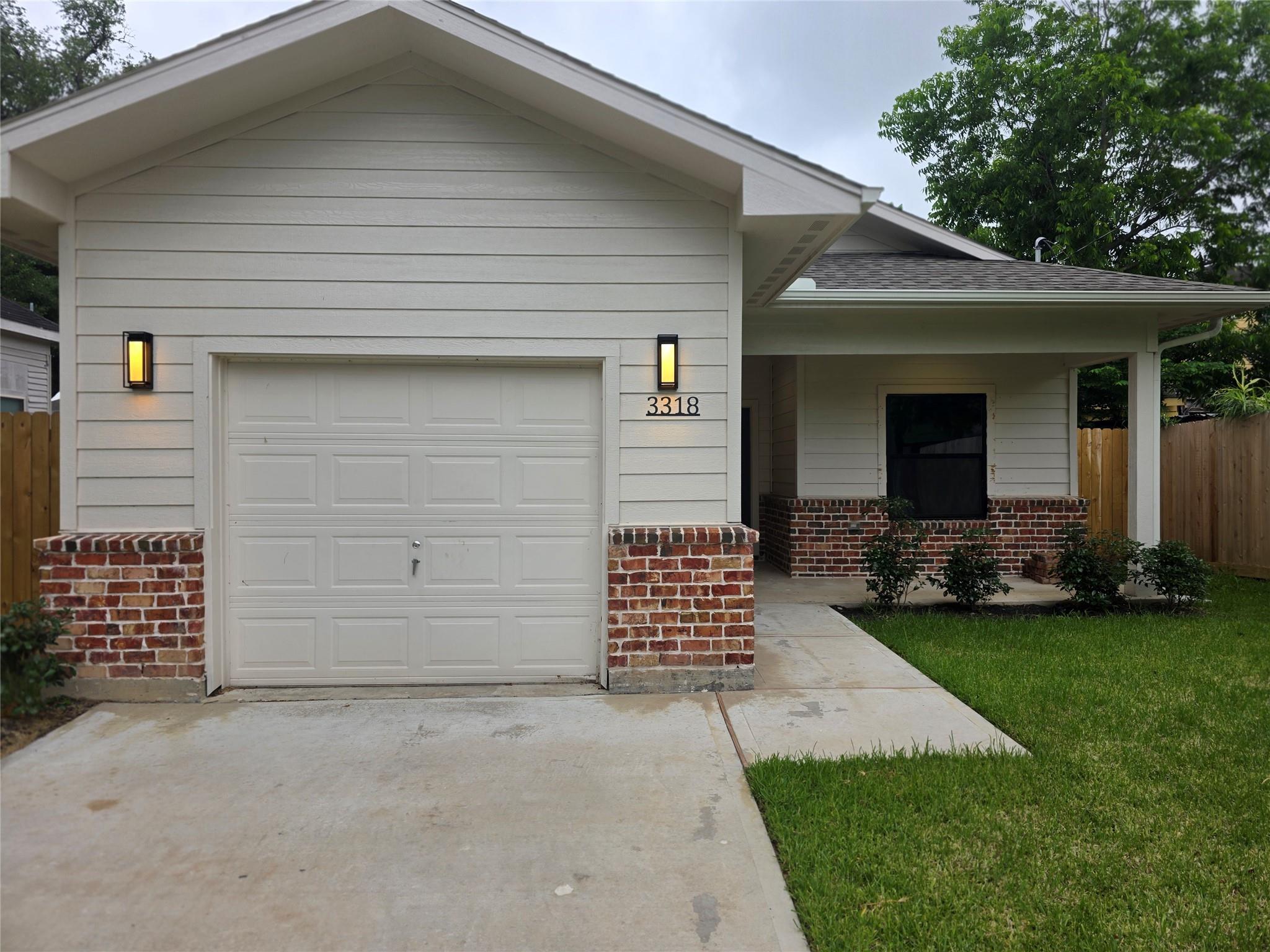 3318 Bremond Street — photo