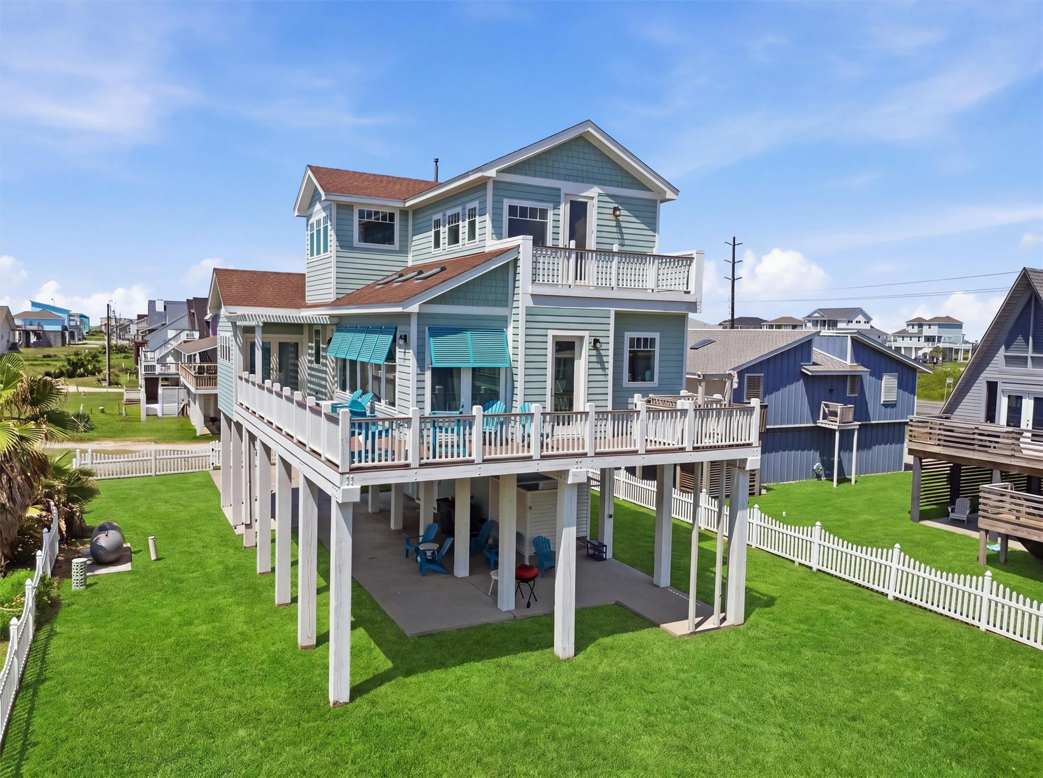 21233 Gulf Drive — photo