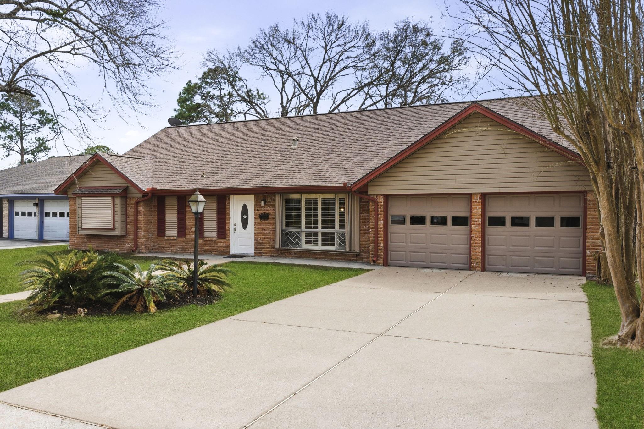 1620 Beachcomber Lane — photo