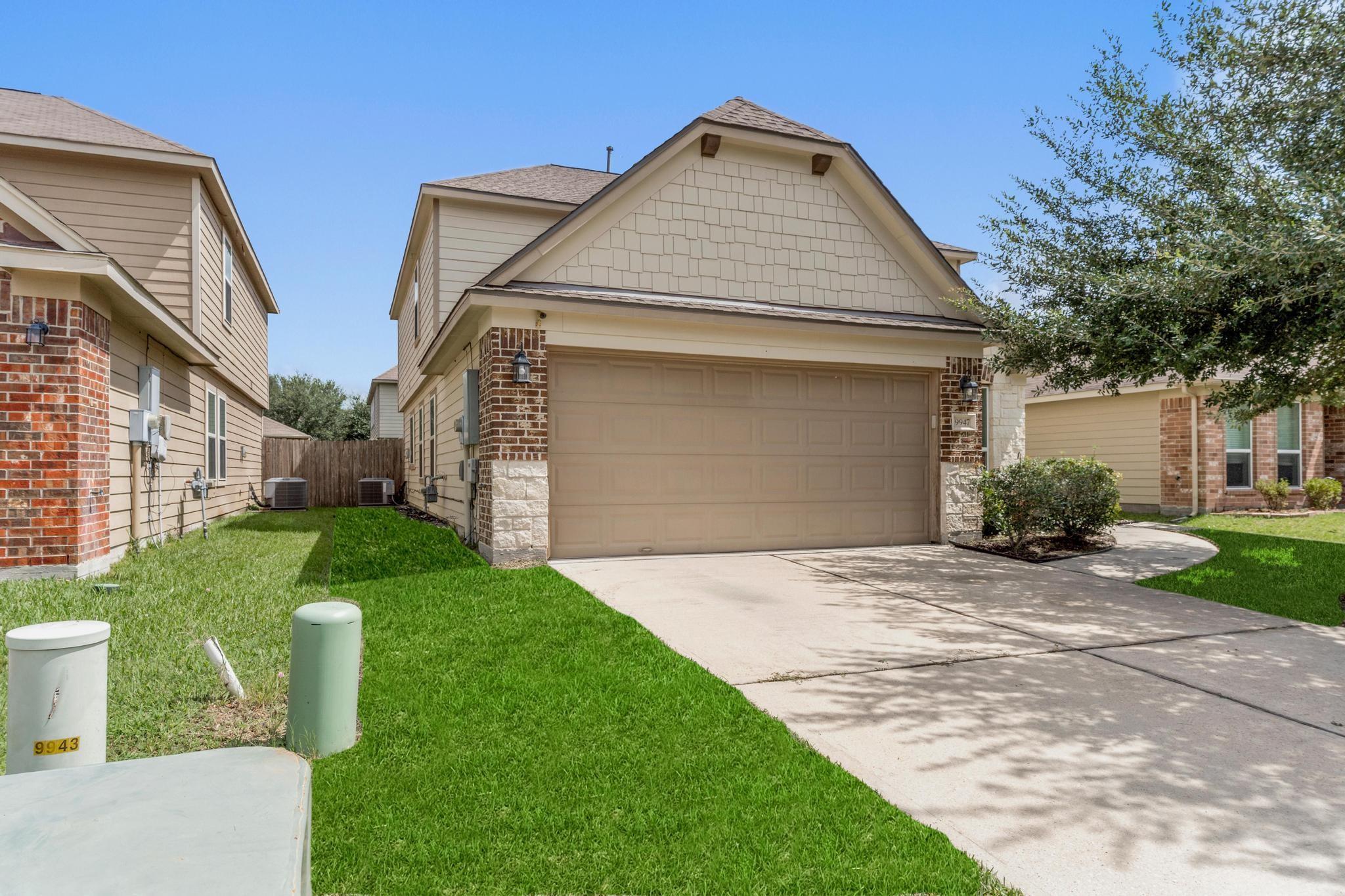 9947 Chimney Swift Lane — photo